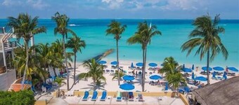 Third-Floor Nautibeach Condo 22 – 2 Bedroom, Family-Friendly Vacation on the Beachfront