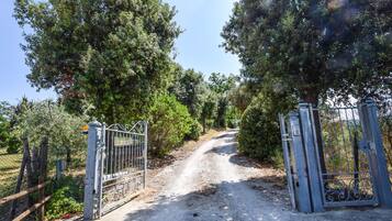 Enceinte de lâhĂ©bergement