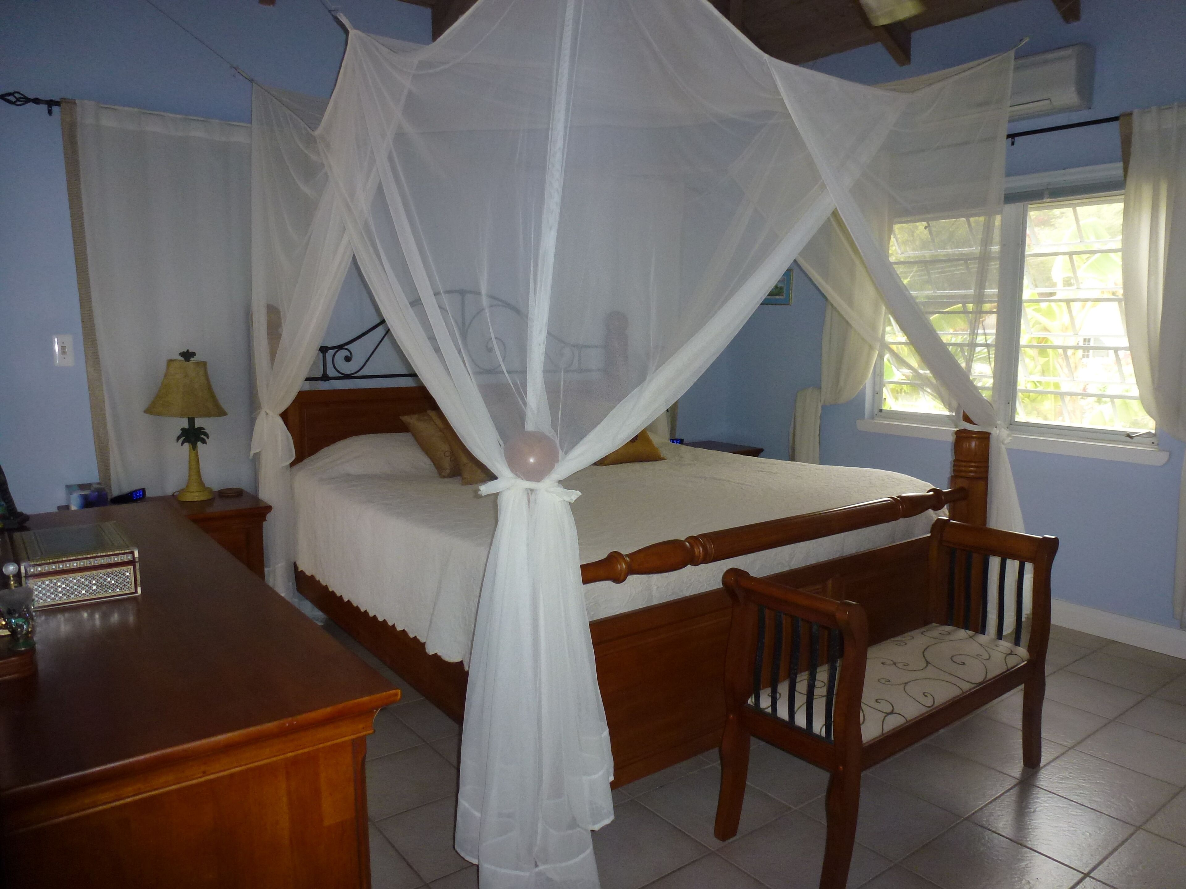 2 bedrooms, iron/ironing board, travel crib, WiFi (free)