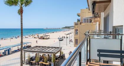 Appartement avec terrasse et vue frontale mer
