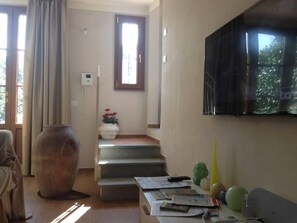 Unclassified image, 3 of 33, button - Vacation home - Chalet with garden and private pool (Coreglia Antelminelli)