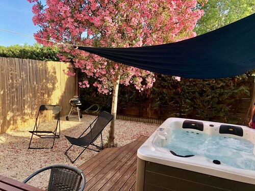 Grand et bel appartement avec Spa, 6 personnes, jardin, tout confort