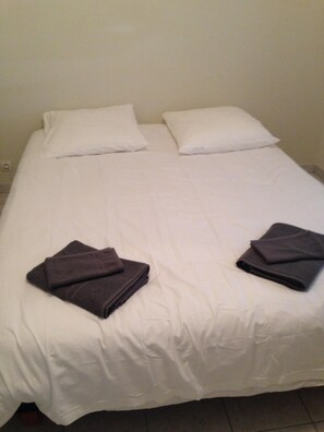 1 bedroom, iron/ironing board, free WiFi, bed sheets