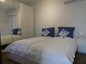 3 bedrooms, iron/ironing board, travel cot, free WiFi