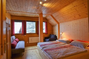 4 quartos, Wi-Fi de cortesia, roupa de cama