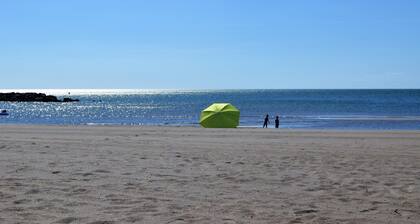 Eine schöne Wohnung "Füße im Wasser"