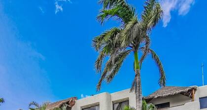 Casa a la orilla de la laguna Nichupte