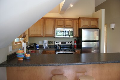 Lovely Apartment Over Looking Font Lake