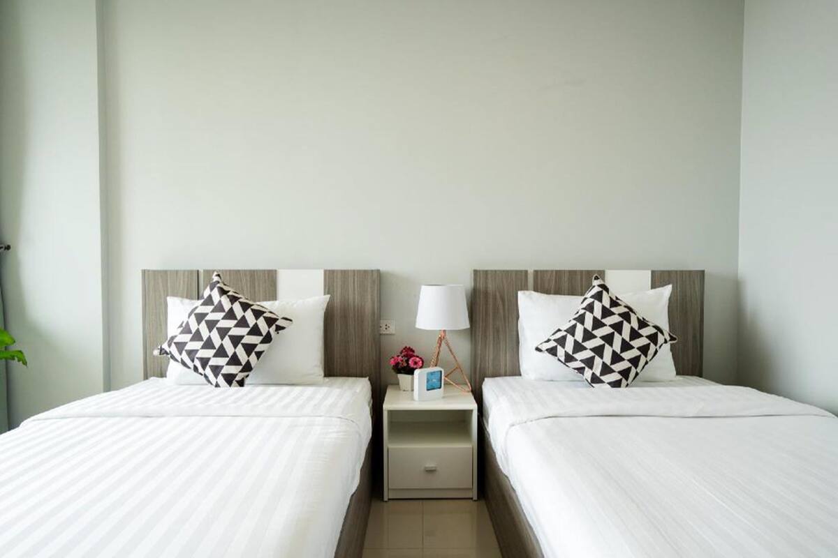 Studio with Terrace | ผ้าม่านกันแสง, ห้องเก็บเสียง, Wi-Fi ฟรี, ผ้าปูที่นอน