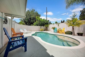 Outdoor pool, a heated pool