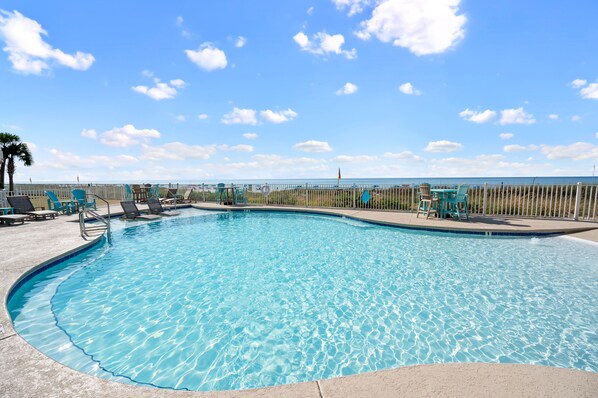 Indoor pool, outdoor pool