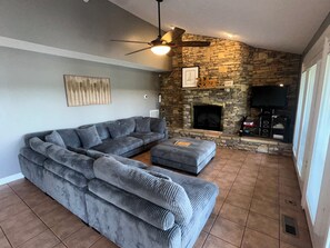 TV, fireplace, DVD player, books
