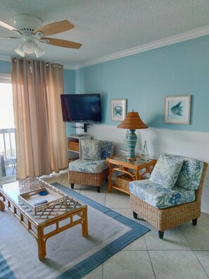 Smart TV, DVD player, video library