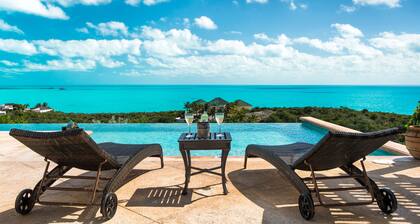 Captivating and breathtaking villa with 360 degree view overlooking the ocean