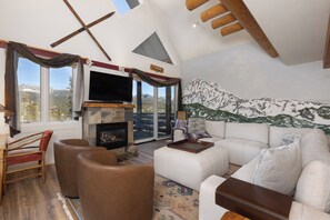 تلفزيون ذكي، مدفأة، كُتُب