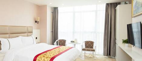 Desk, blackout curtains, free WiFi