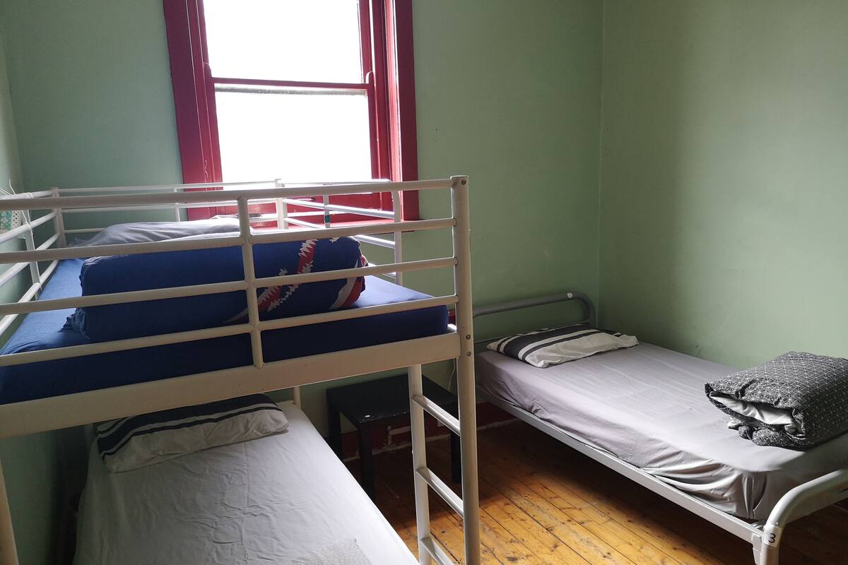 공용 도미토리, 남녀공용 도미토리 (3-Bed) | 다리미/다리미판, 무료 WiFi, 침대 시트