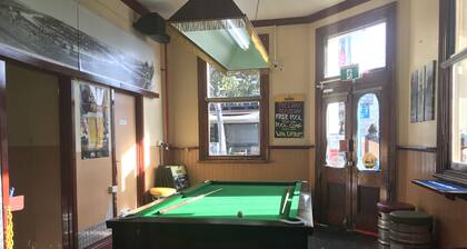 Market Tavern - Hostel and Bar