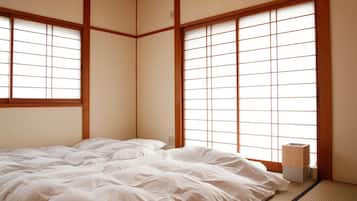 Down comforters, blackout drapes, free WiFi, bed sheets