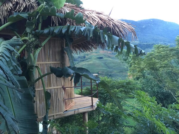 Bungalow, Mountain View | Minibar, desk, free WiFi, bed sheets