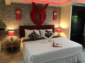 Superior Room | 1 bedroom, minibar, in-room safe, free WiFi - Fong Kaew and Baan Nang Fa Guesthouse (Patong)