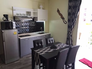 Deluxe Studio | 1 bedroom, minibar, in-room safe, free WiFi - Fong Kaew and Baan Nang Fa Guesthouse (Patong)
