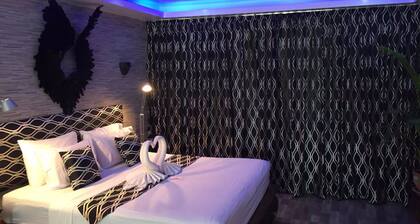 Fong Kaew and Baan Nang Fa Guesthouse