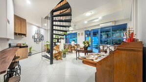Unclassified image, 3 of 61, button - Visut House - Hostel (Bangkok)