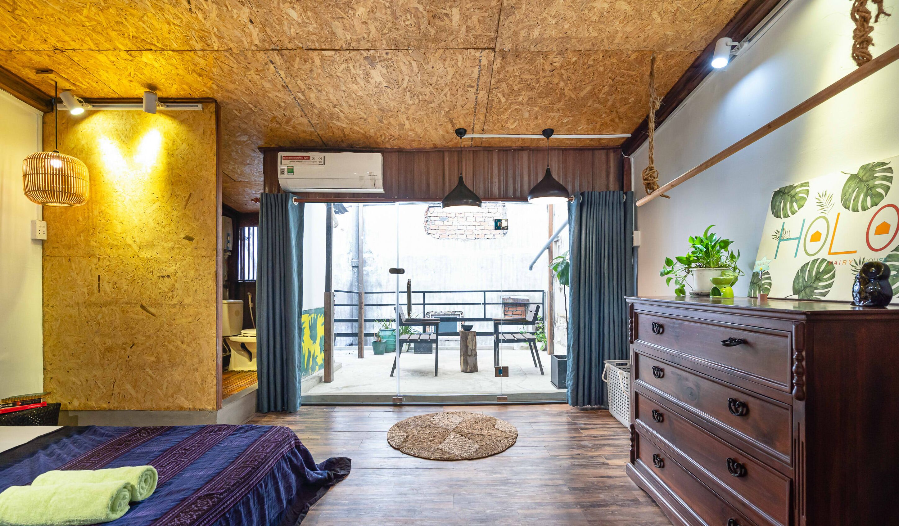 Double Room | Desk, soundproofing, iron/ironing board, rollaway beds