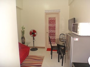 Condo, 1 Bedroom | Living area | 42-inch LED TV with cable channels, TV