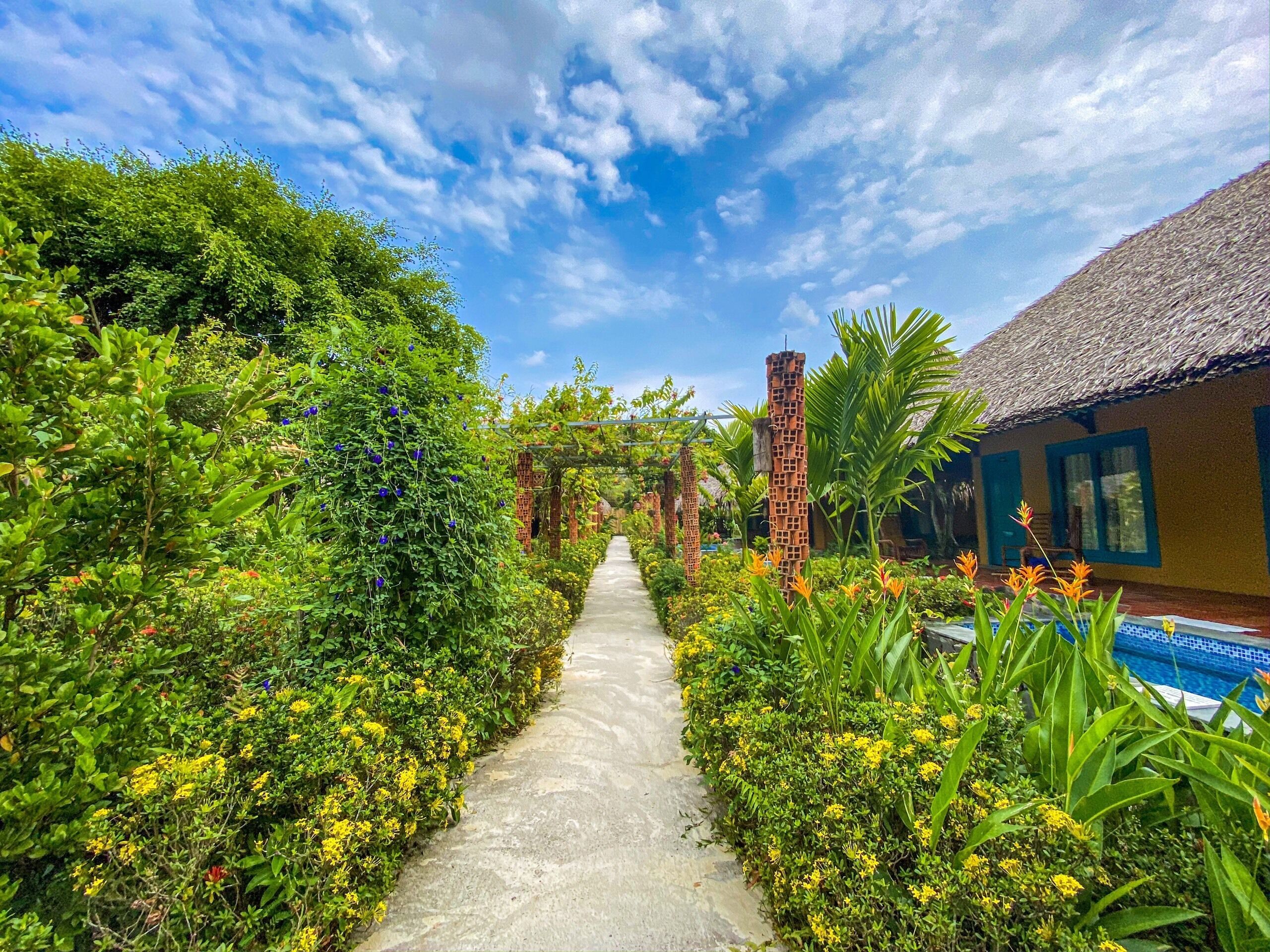 Luxury Suite, 1 Bedroom, Garden View | Garden view