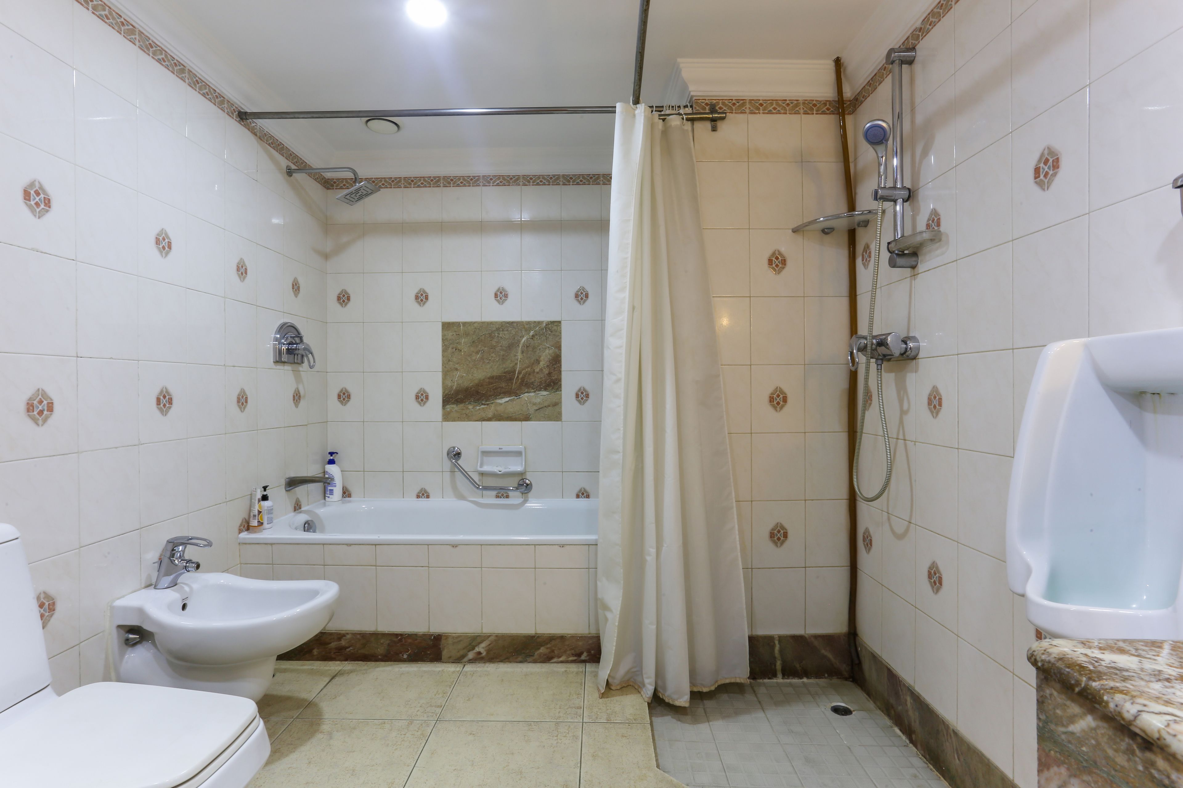 suite | bathroom | separate bathtub and shower, free toiletries, hair dryer, bathrobes