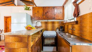 Villa, 2 Bedrooms, Sea View | Private kitchen