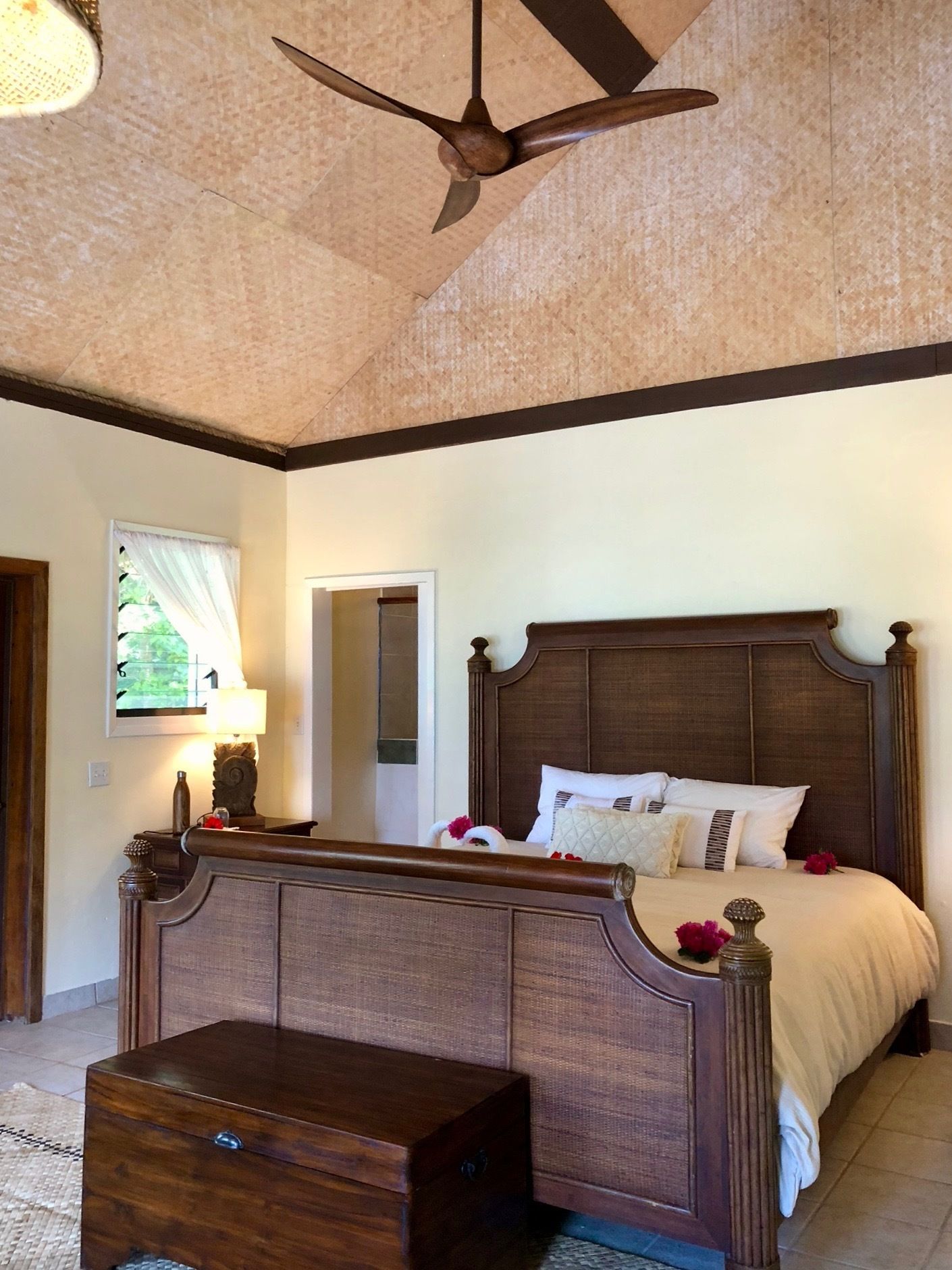 Egyptian cotton sheets, premium bedding, down duvets