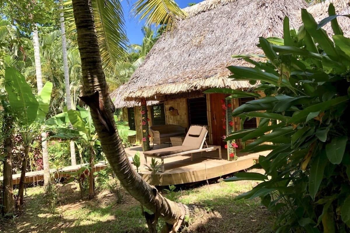 Family Bungalow (Arch Way)