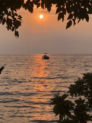 Beach - Oneta Resort (Ono Island)