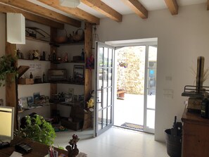 Interior entrance - Agriturismo Tre Forti (Rivoli Veronese)