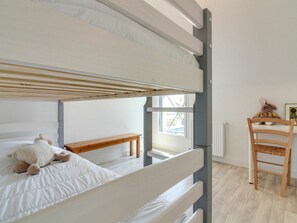 4 室のベッドルーム、アイロン / アイロン台、旅行用ベビーベッド、WiFi