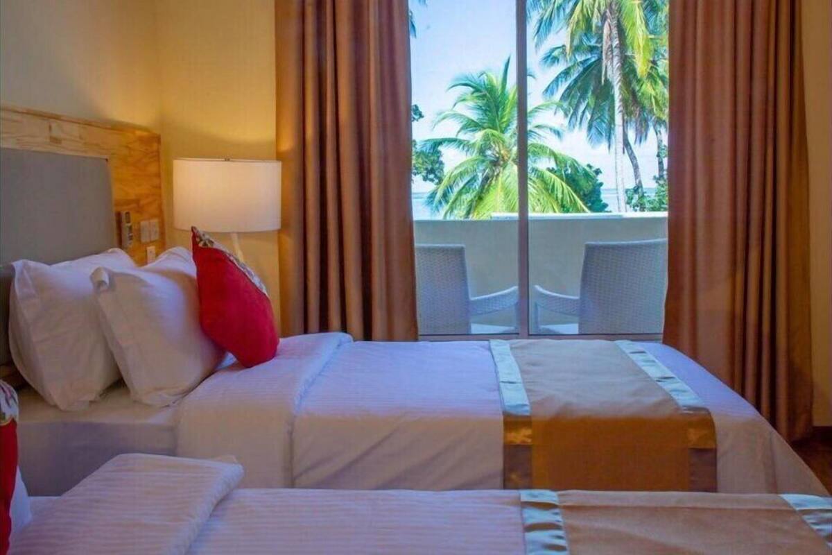 In-room safe, desk, soundproofing, free WiFi