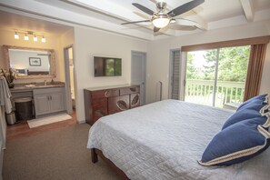 2 bedrooms, desk, iron/ironing board, travel cot
