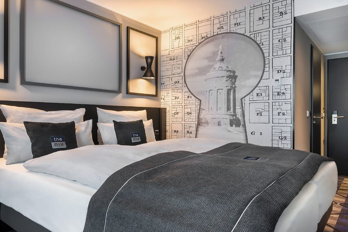 In-room safe, blackout drapes, soundproofing, free WiFi