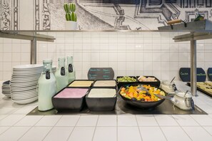Desayuno buffet todos los días (con cargo) 