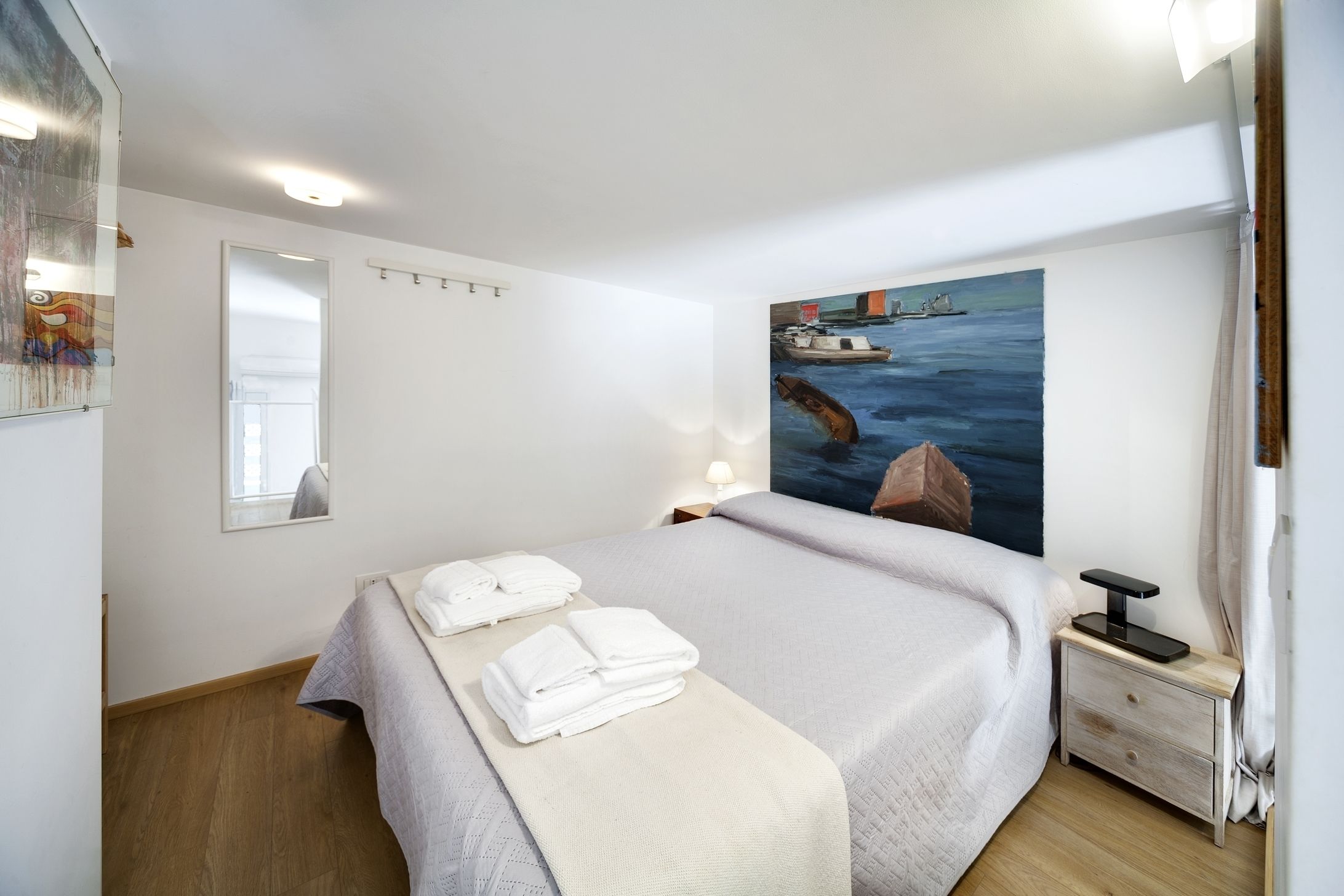 Maisonette | Individuell dekoriert, individuell eingerichtet, Bügeleisen/Bügelbrett