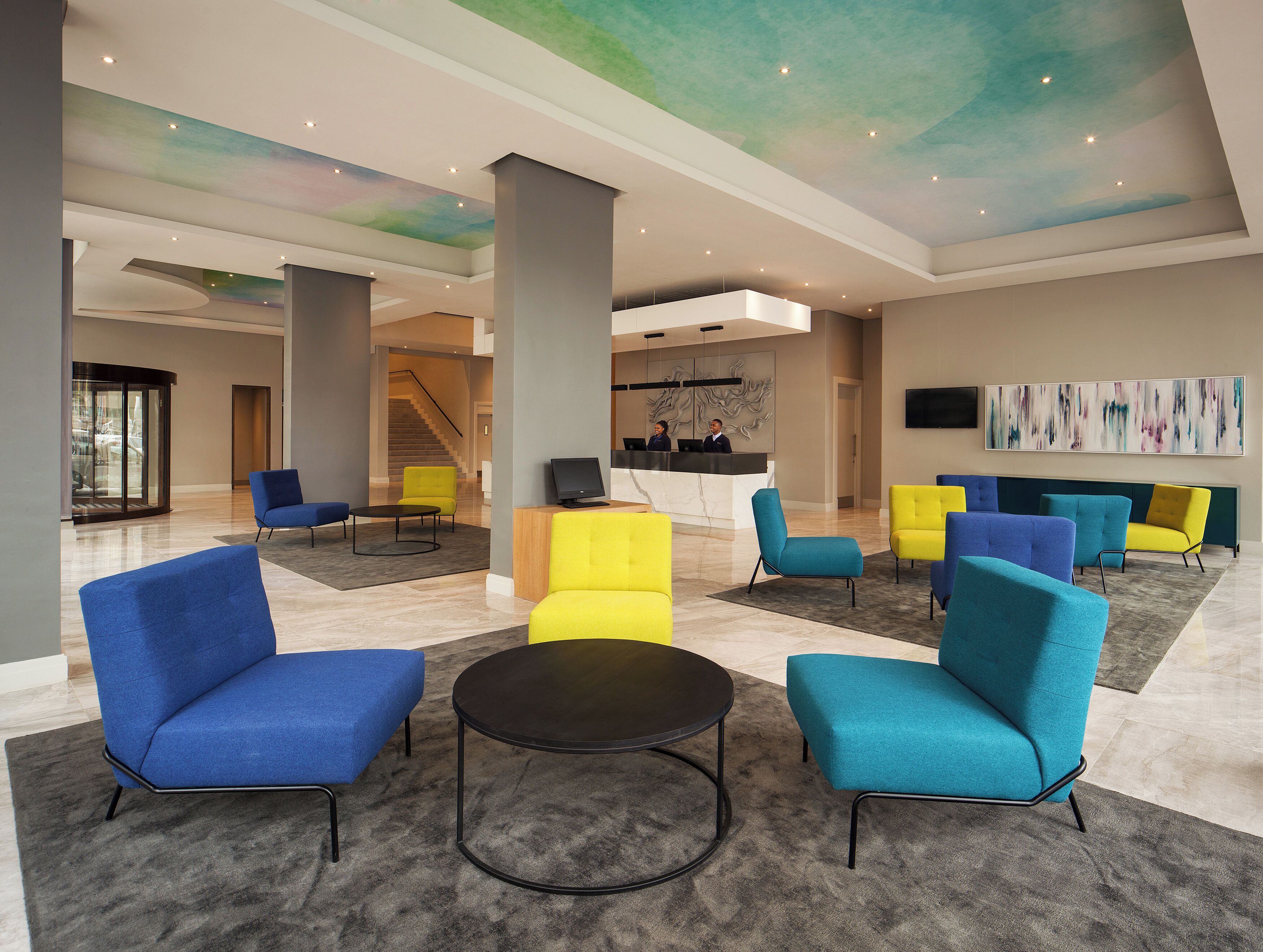 Photo - StayEasy Cape Town City Bowl