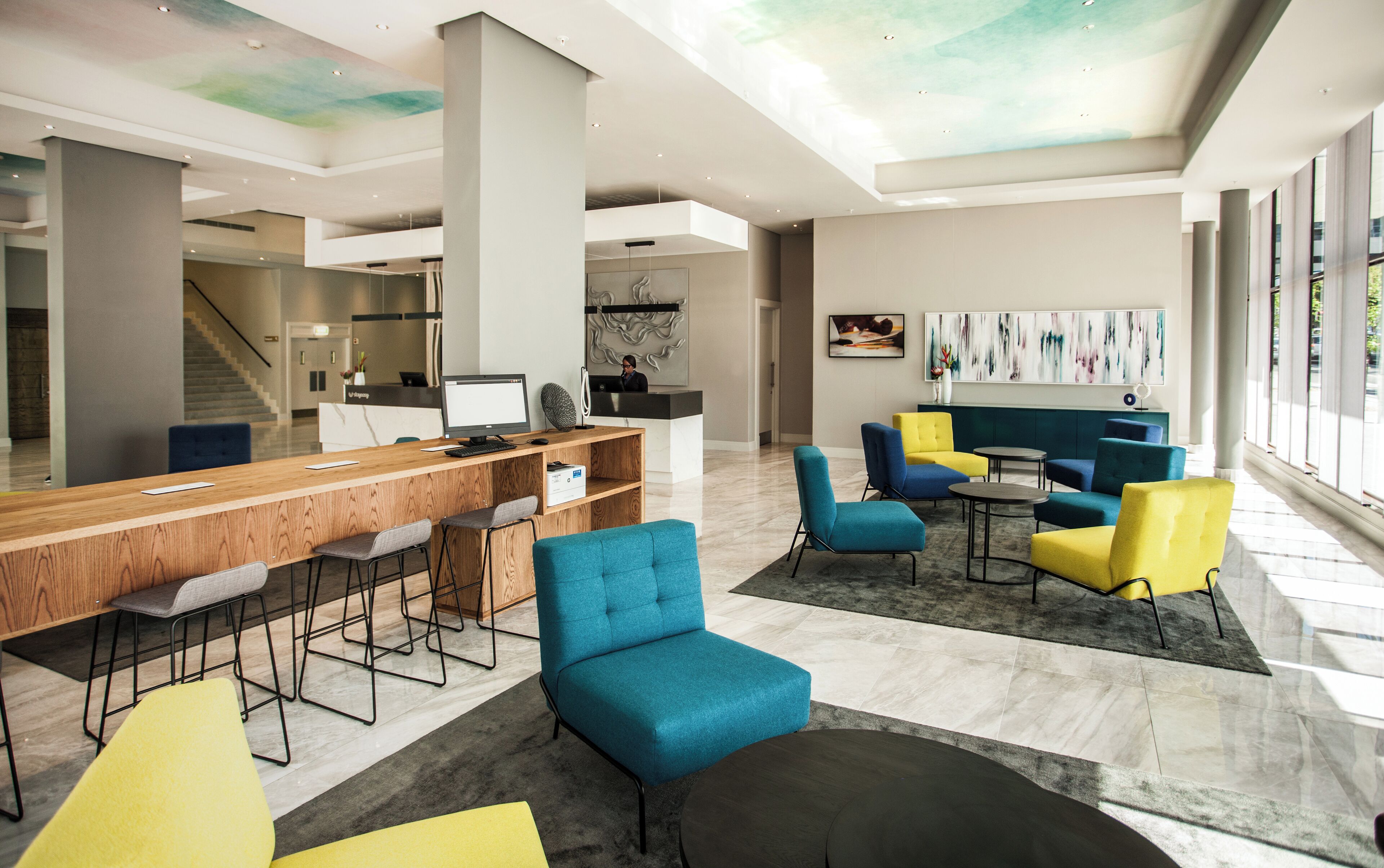 Photo - StayEasy Cape Town City Bowl