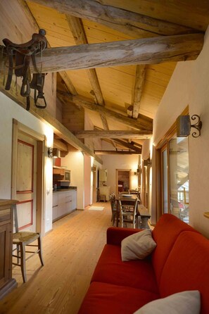 Living room - Antico fienile (Belluno)
