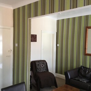 Individually decorated, individually furnished - Tays Holiday Flats (Blackpool)