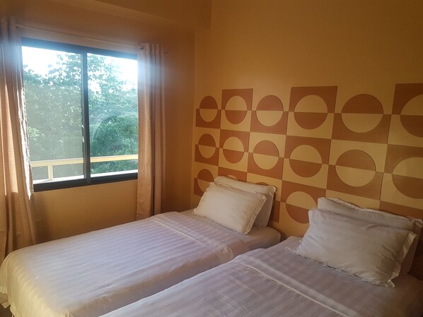 Superior Annex, 2 Bedrooms | Desk, free WiFi, bed sheets - TSC Suites by Eastland Residences (Cebu City)