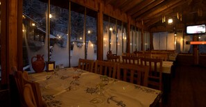 Breakfast, lunch and dinner served - Saklibahce Hotel (Kartepe)