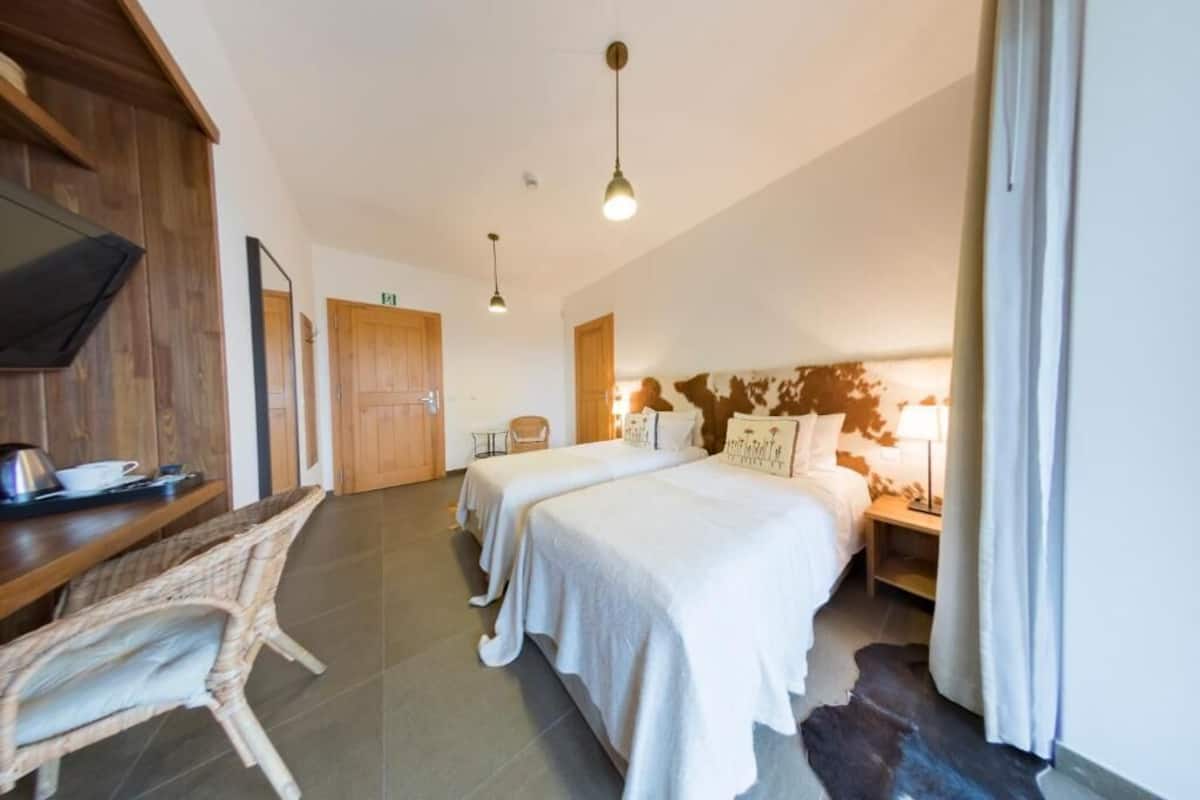 Standard Double Room (Hotel)
